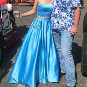 Sherri Hill prom dress